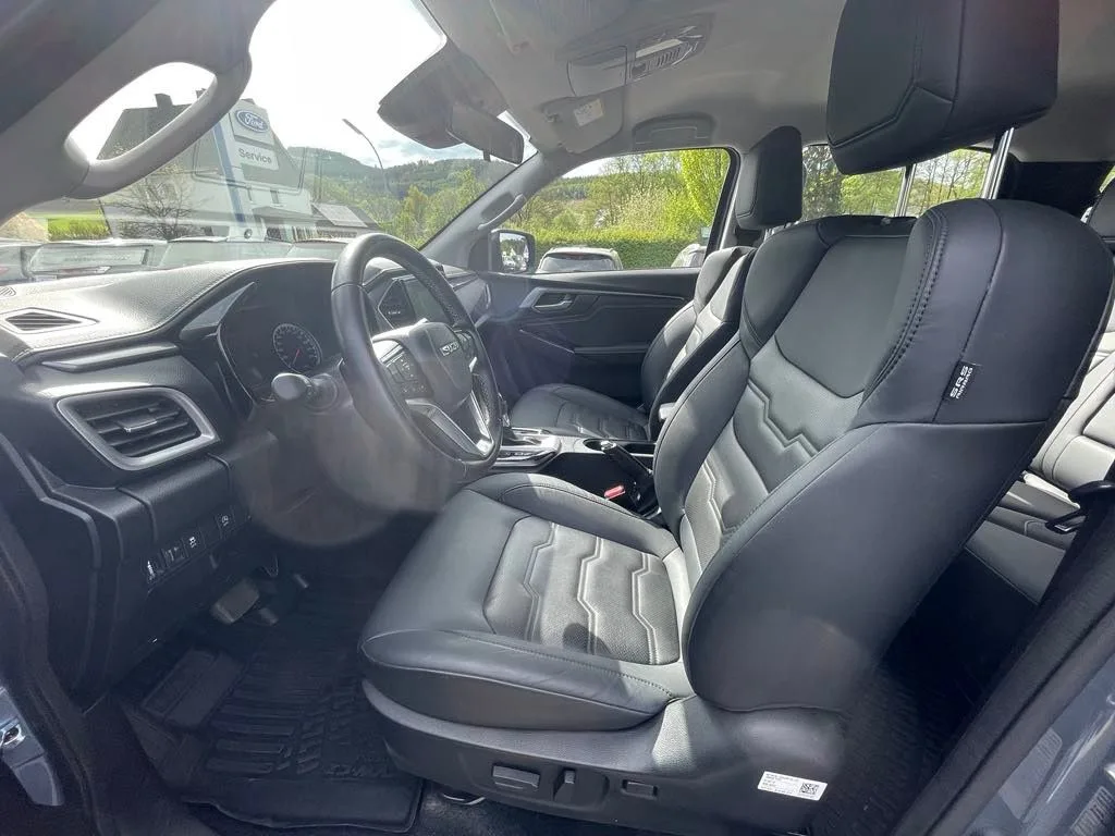 Isuzu D-Max Cabină dublă 4×4 - pemarket.ro