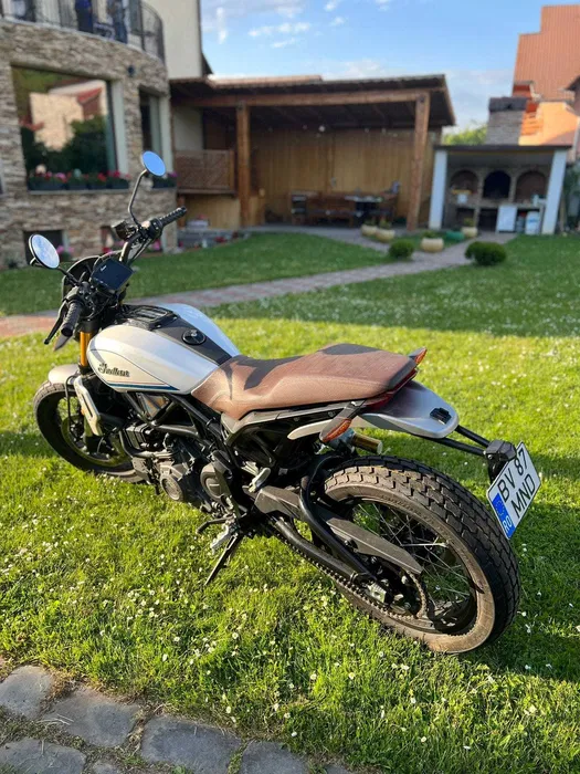 Indian FTR S Race Replica 2020, rulat 431 km - pemarket.ro