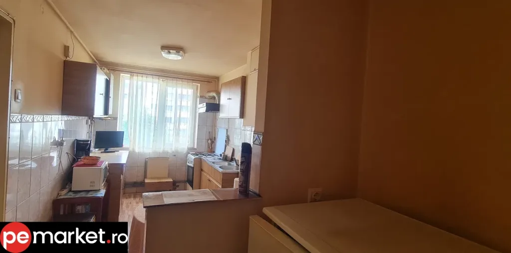 SC VIMAK IMOBILIARE vinde apartament 3 camere, b dul Saturn , Brașov. - pemarket.ro