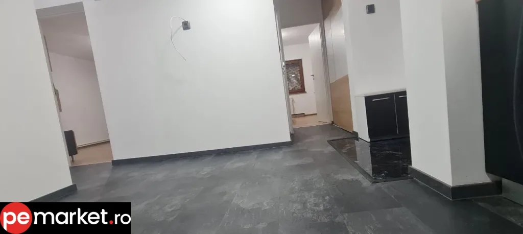 SC VIMAK IMOBILIARE vinde apartament 3 camere Codlea, Brașov - pemarket.ro