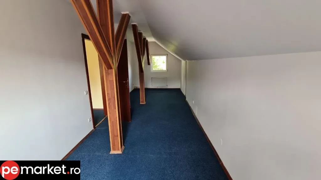 Vilă spațioasă de vânzare – Livada Poștei, Brașov - pemarket.ro