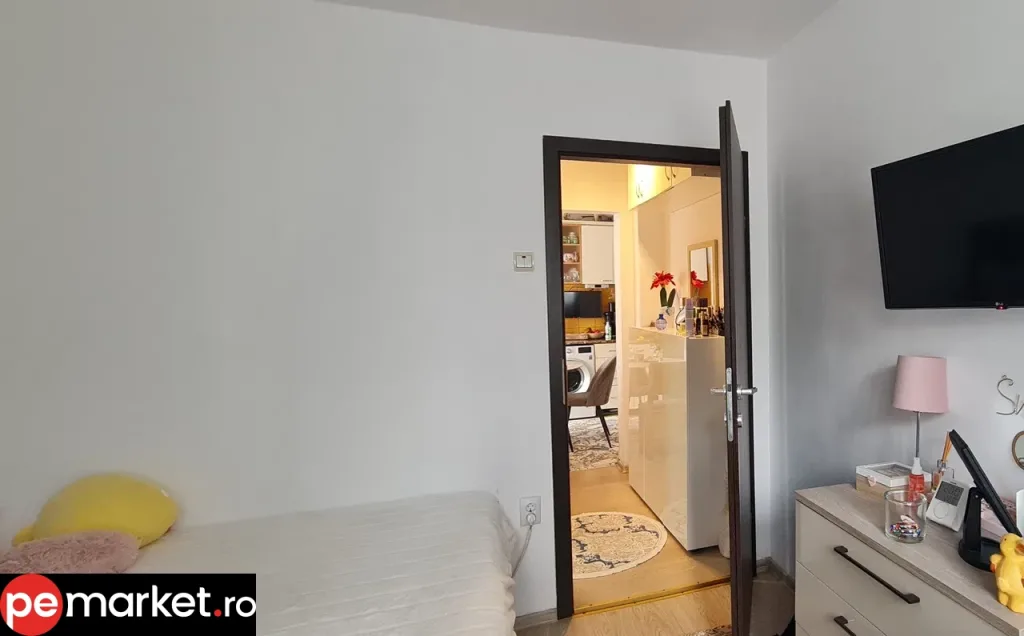 SC VIMAK IMOBILIARE vinde apartament 2 camere zona Grivitei, Brașov - pemarket.ro