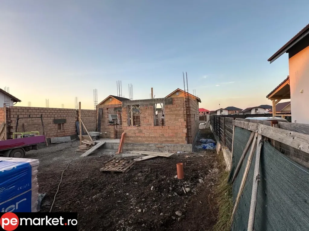 Casă modernă în Cartier Izvor, Brasov - pemarket.ro