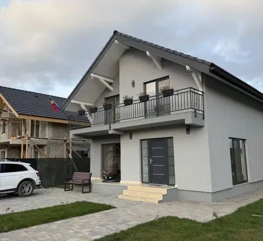 Casă nouă de vânzare | Zărnești, Brașov | 130 m² utili | Teren 540 m² | Finalizare 2026 - pemarket.ro