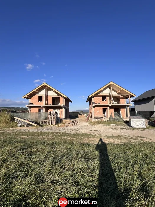 Case de vânzare | Zonă turistică | Zărnești, Brașov | Ideal investiție Airbnb / Booking - pemarket.ro