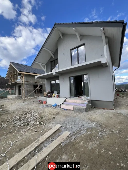 Casă nouă de vânzare | Zărnești, Brașov | Materiale premium | Zonă excelentă - pemarket.ro