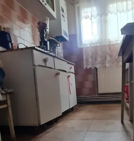 SC VIMAK IMOBILIARE vinde apartament 2 camere in Astra,str Uranus. Brașov - pemarket.ro