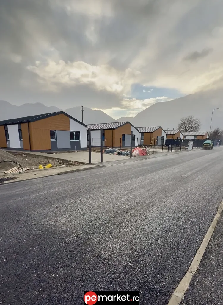 Casă individuală cu 4 camere – Zărnești, Brașov - pemarket.ro