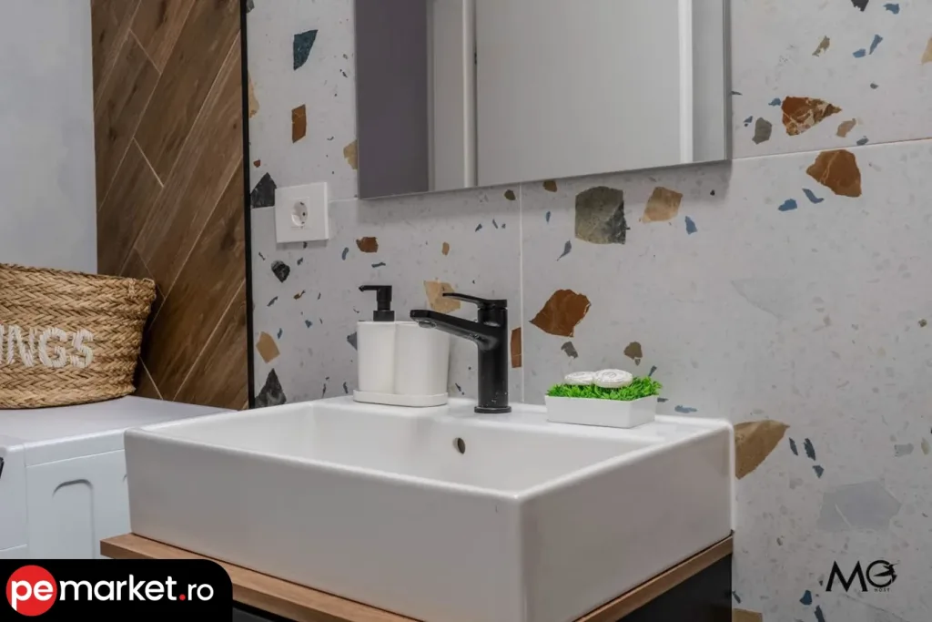 MoHost Accent | Luxury Studio with Mountain View - pemarket.ro