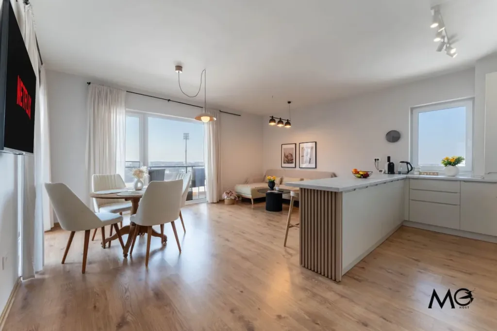 MoHost D’or | Elegant Mountain-View Apartment - pemarket.ro