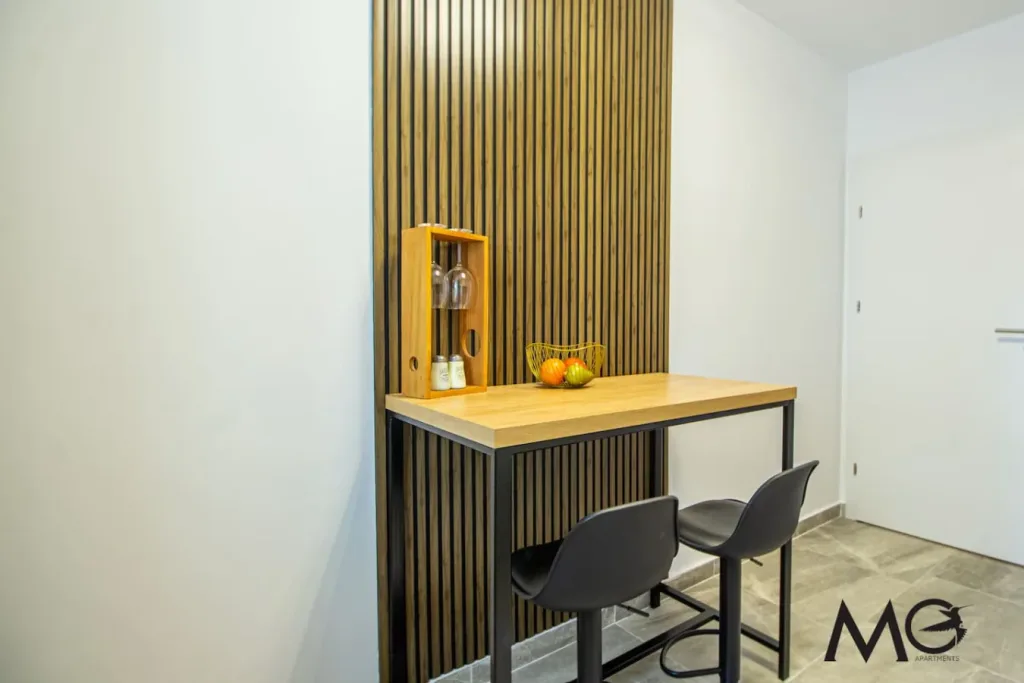 MoHost Four | Elegant Mountain Escape - pemarket.ro