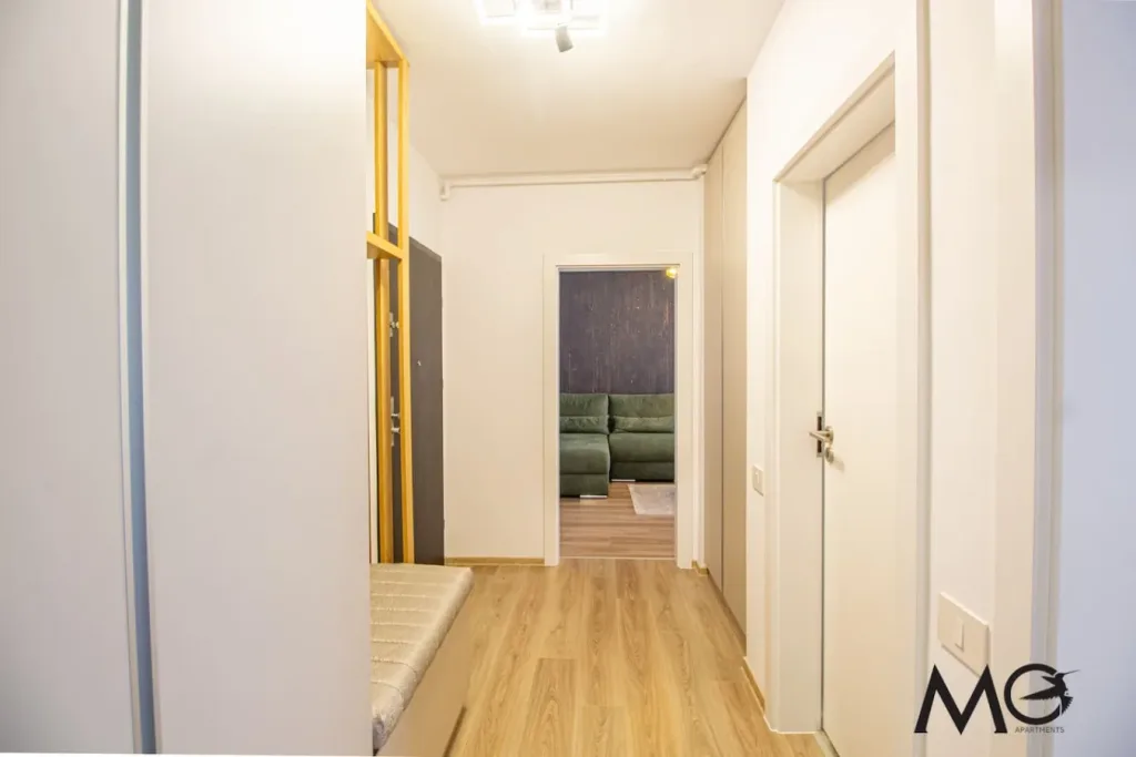 MoHost Four | Elegant Mountain Escape - pemarket.ro