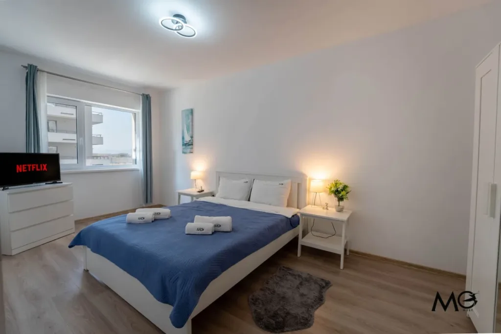 MoHost Spot | Elegant City Retreat - pemarket.ro