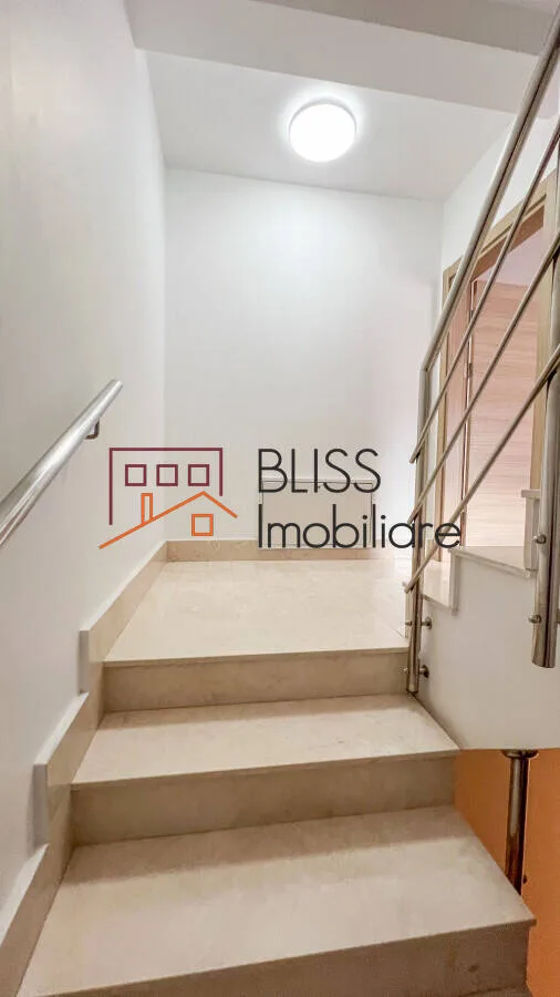 Vilă 3 Camere În Complex Cu Piscină Și Grădină Privată - pemarket.ro