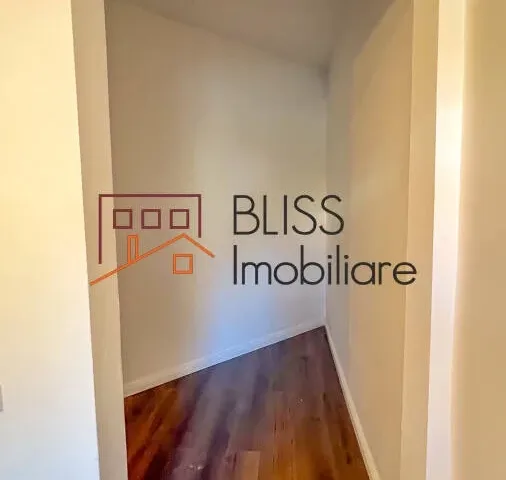 Vilă Spațioasă cu 5 Camere și Grădină - pemarket.ro