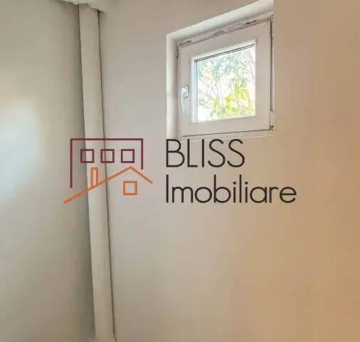 Vilă Spațioasă cu 5 Camere și Grădină - pemarket.ro