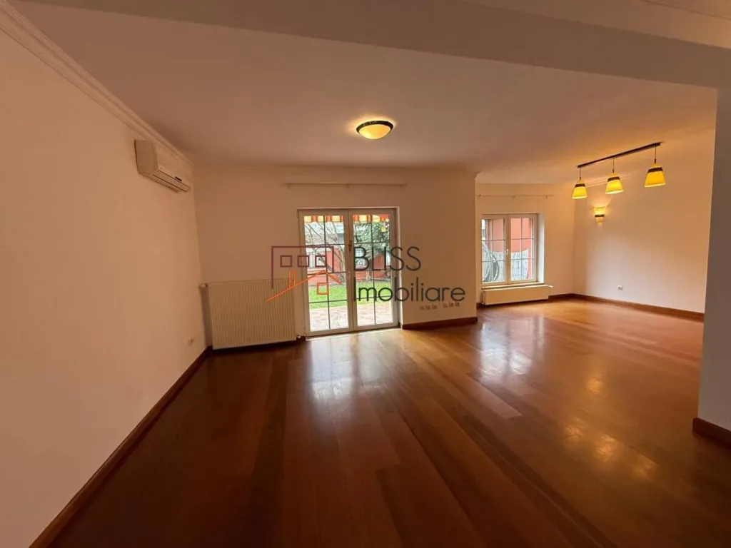 Vila moderna cu gradina privata - pemarket.ro