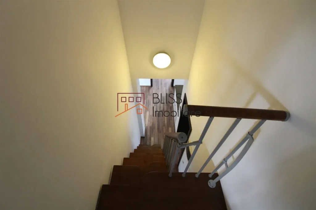 Vilă Spațioasă cu Design Deosebit - pemarket.ro