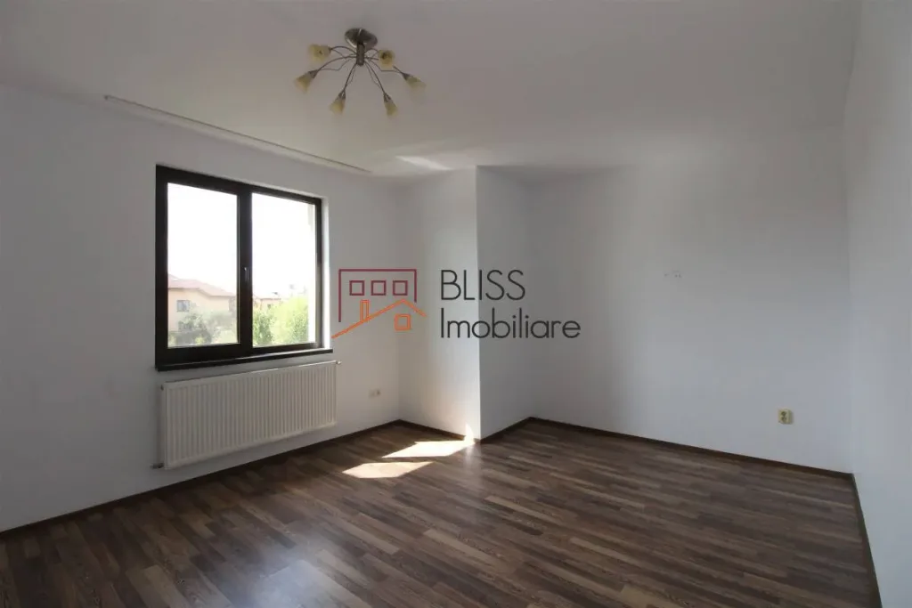 Vilă Spațioasă cu Design Deosebit - pemarket.ro