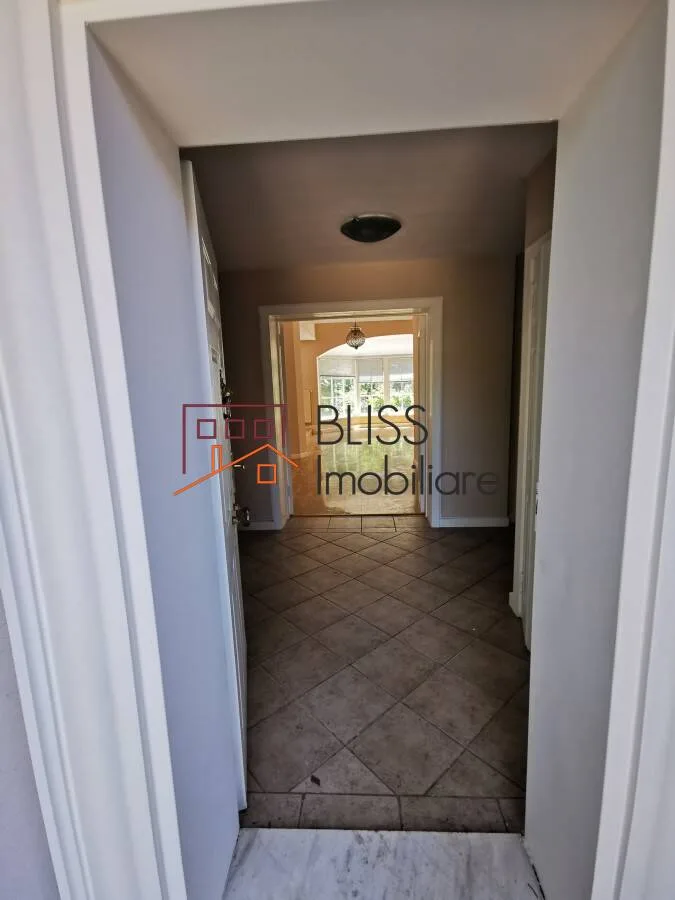 Vila individuala cu piscina incalzita in Pipera - pemarket.ro