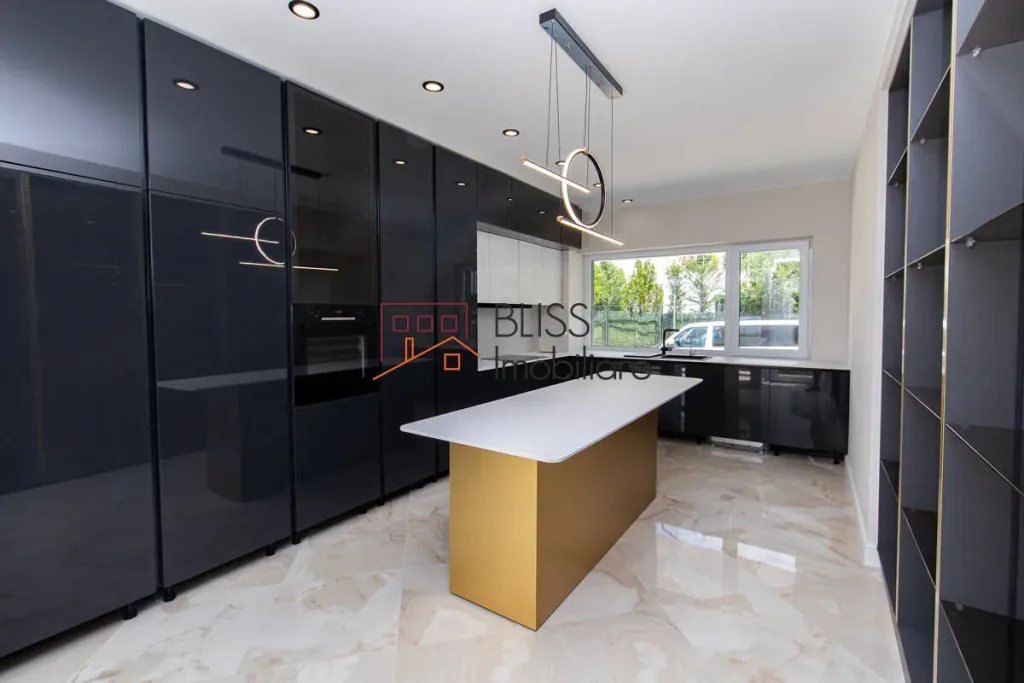 Vilă exclusivistă cu piscină - pemarket.ro