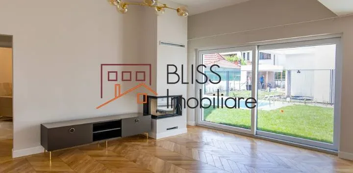 Vilă exclusivistă cu piscină - pemarket.ro