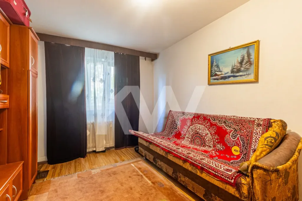 Apartament cu 3 camere decomandat – Cartier Noua - pemarket.ro