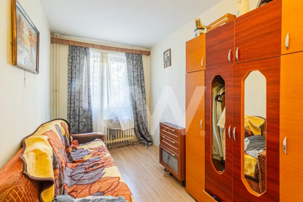 Apartament cu 3 camere decomandat – Cartier Noua - pemarket.ro