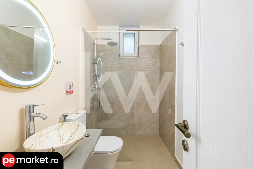 Investiție – Două apartamente si o garsonieră la casă, pe Drumul Poienii - pemarket.ro