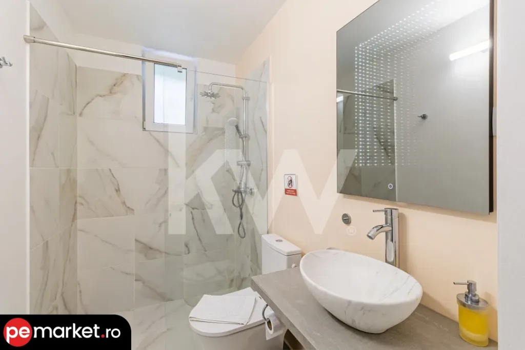 Investiție – Două apartamente si o garsonieră la casă, pe Drumul Poienii - pemarket.ro