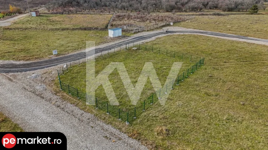 Teren intravilan de vânzare | Hărman – str. Mărului - pemarket.ro